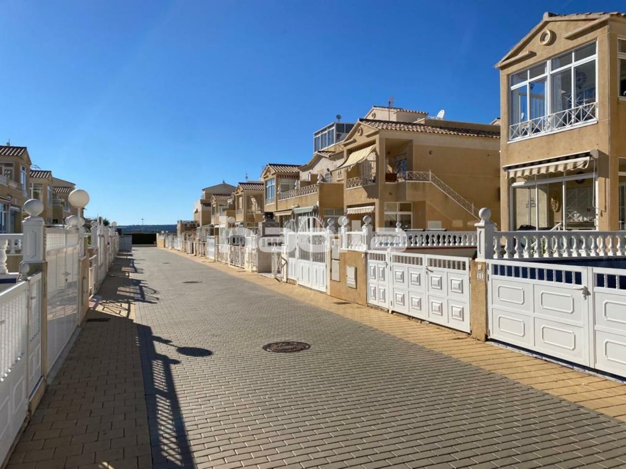 Flat in Torrevieja, Spain, 71.45 sq.m - picture 1