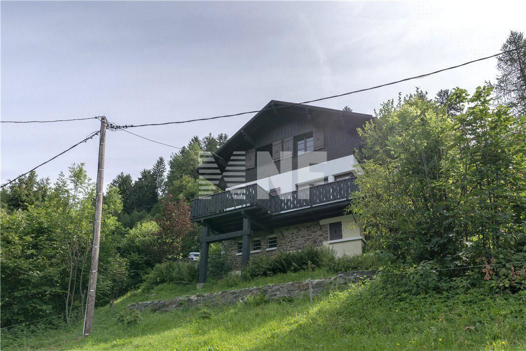 Chalet in Megeve, France, 109 sq.m - picture 1