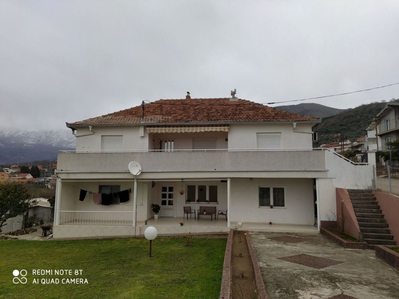 Haus in Bar, Montenegro, 270 m2 - Foto 1