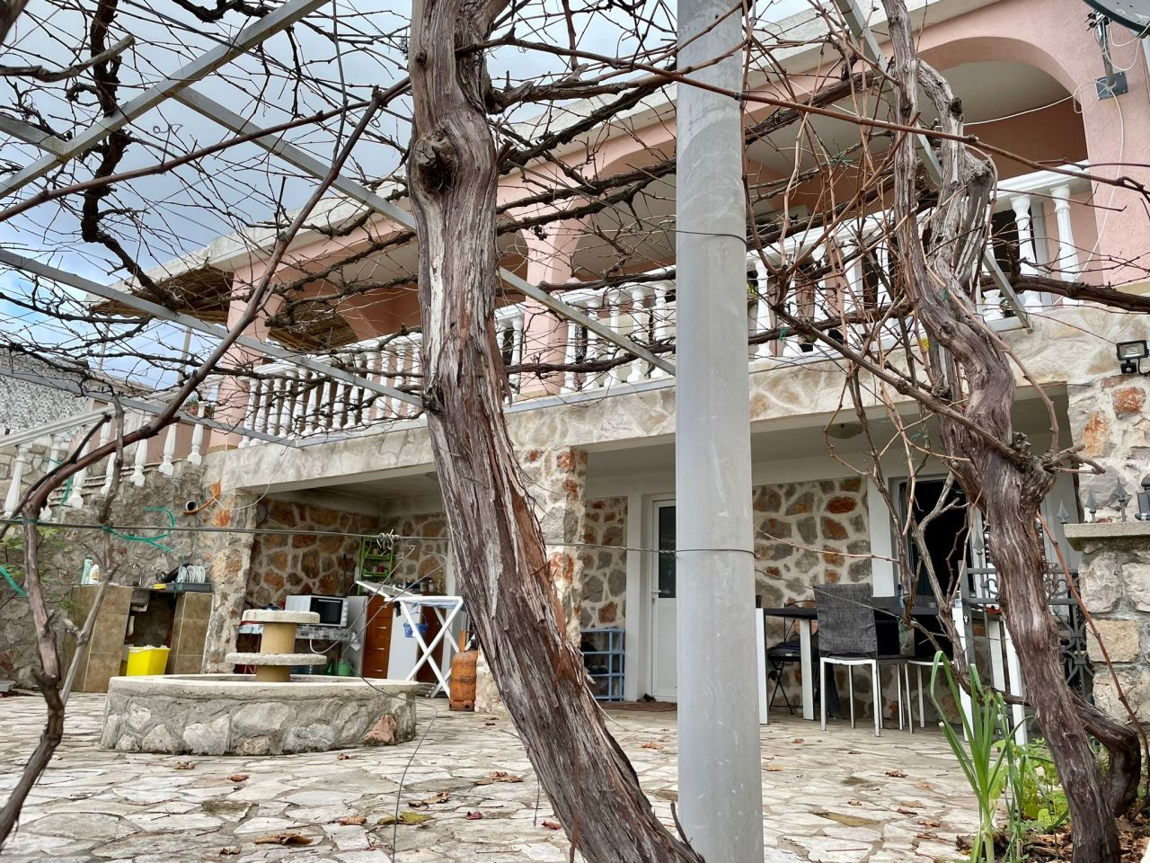 House in Krimovica, Montenegro, 111 sq.m - picture 1