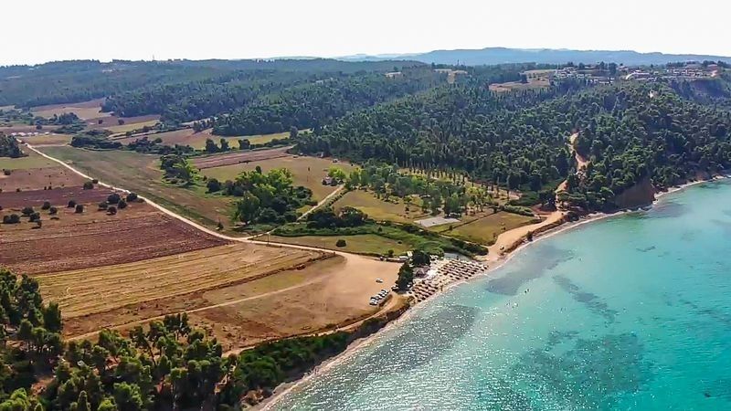Land in Kassandra, Greece, 15 750 sq.m - picture 1