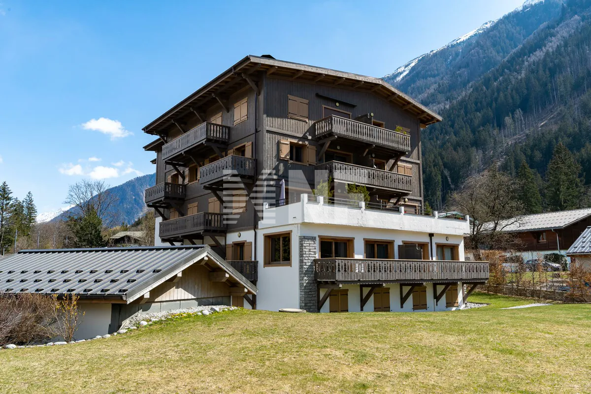 Appartement à Chamonix-Mont-Blanc, France, 69 m2 - image 1
