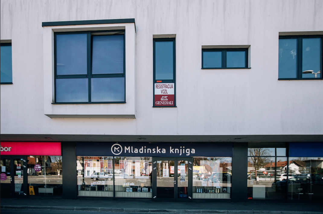 Geschäft in Medvode, Slowenien, 89 m2 - Foto 1