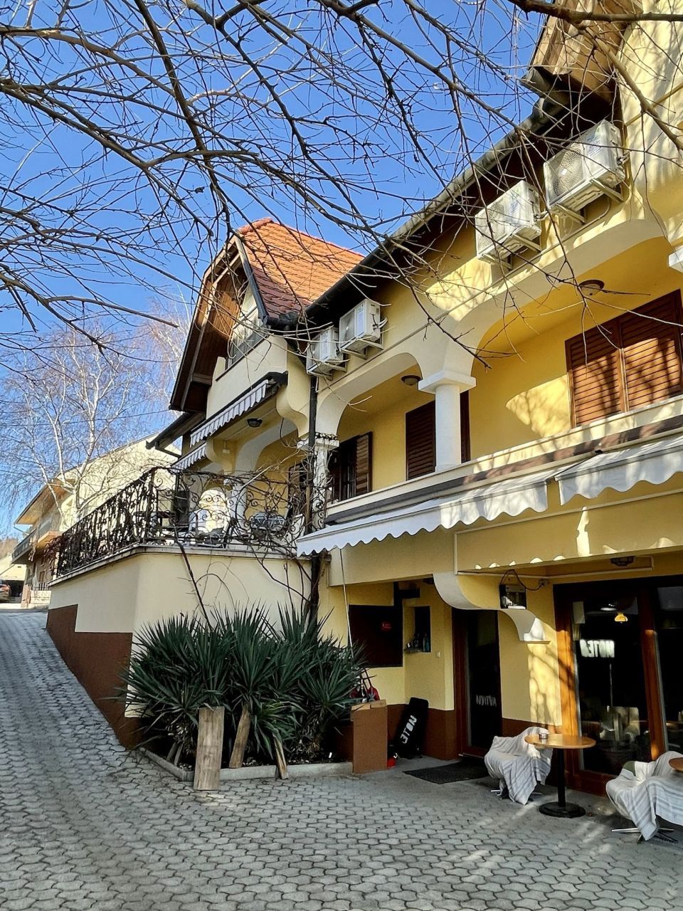 Hotel in Heviz, Hungary, 435 sq.m - picture 1