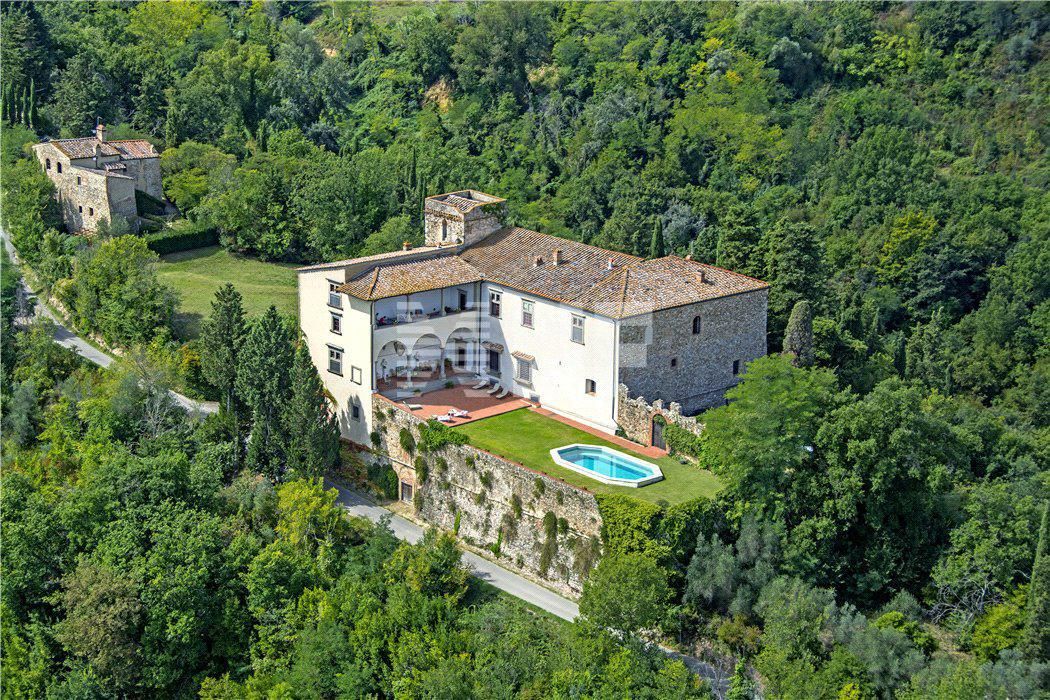 Villa Tavarnelle-Val-di-Peza, Italien, 2 000 m2 - Foto 1