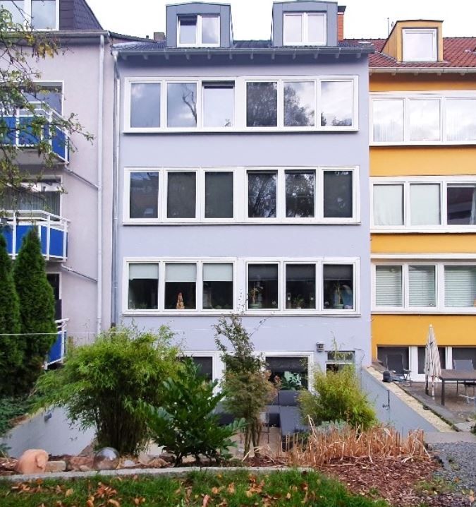 Commercial apartment building in Essen, Germany, 257 sq.m - picture 1