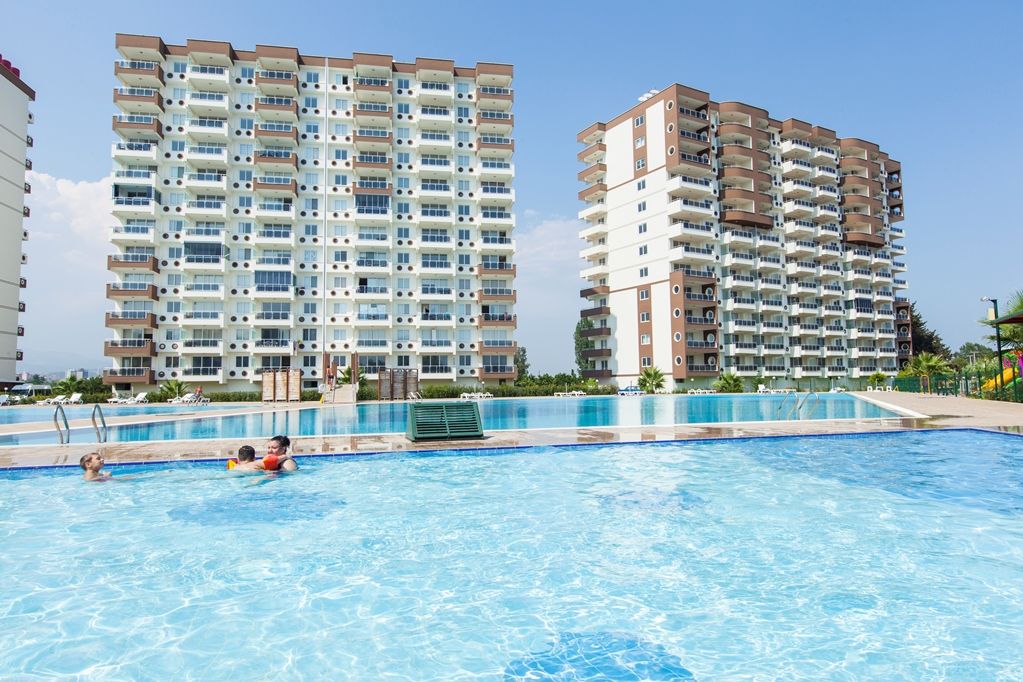 Apartment in Mersin, Turkey, 130 sq.m - picture 1