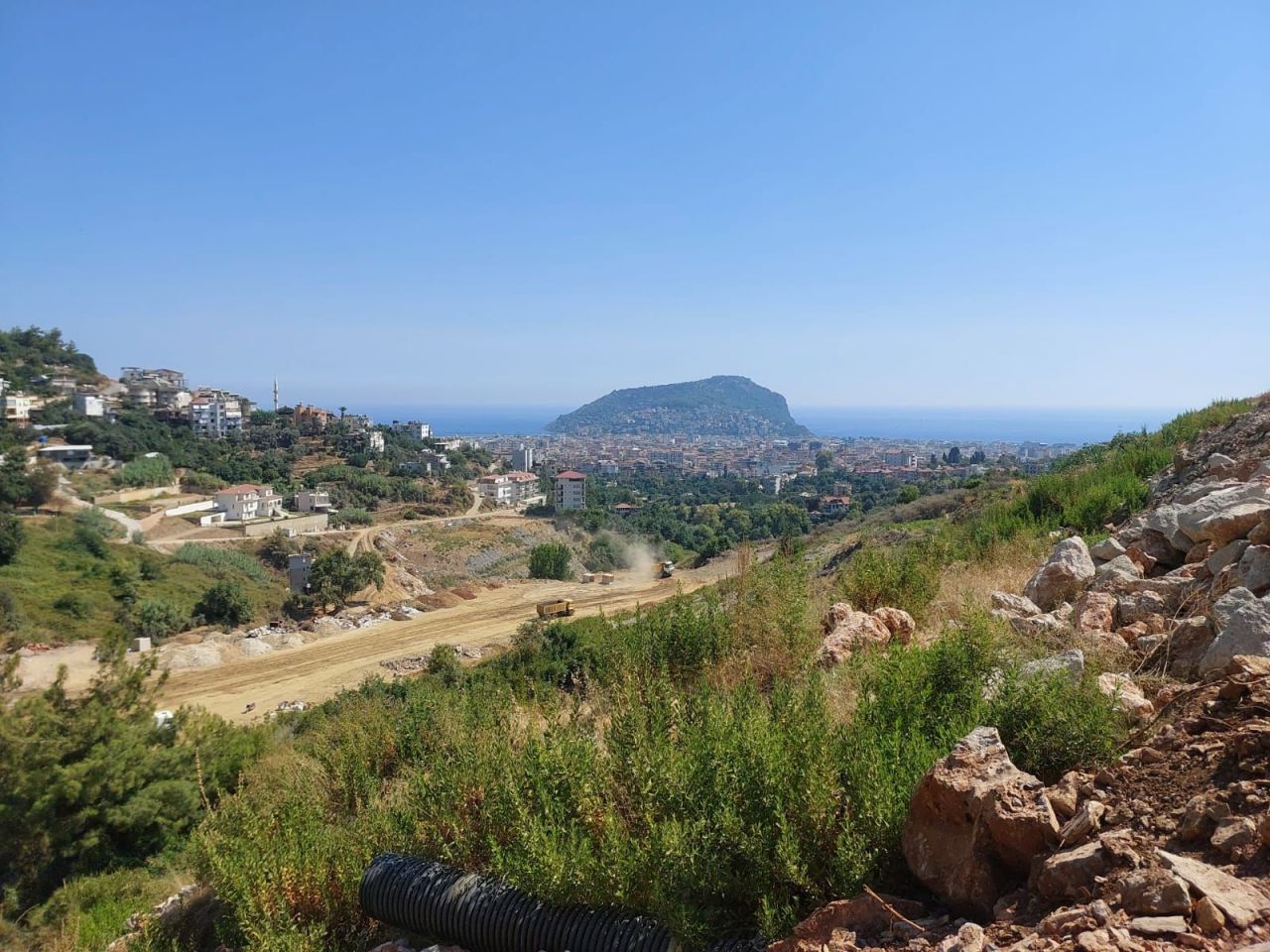 Land in Alanya, Turkey, 7 840 sq.m - picture 1