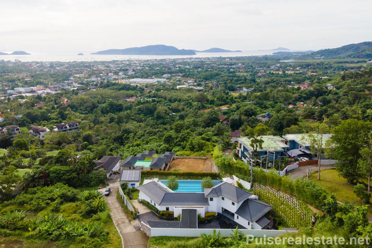 Villa on Phuket Island, Thailand, 1 200 sq.m - picture 1