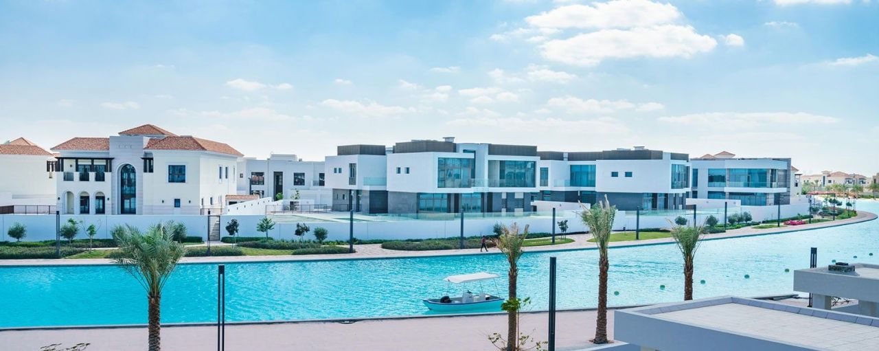 Villa en Dubái, EAU, 725 m2 - imagen 1