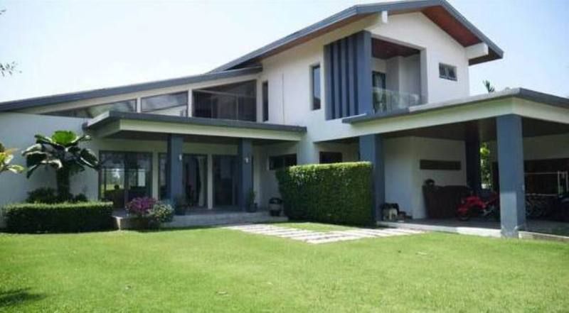 Villa in Phuket, Thailand, 695 sq.m - picture 1