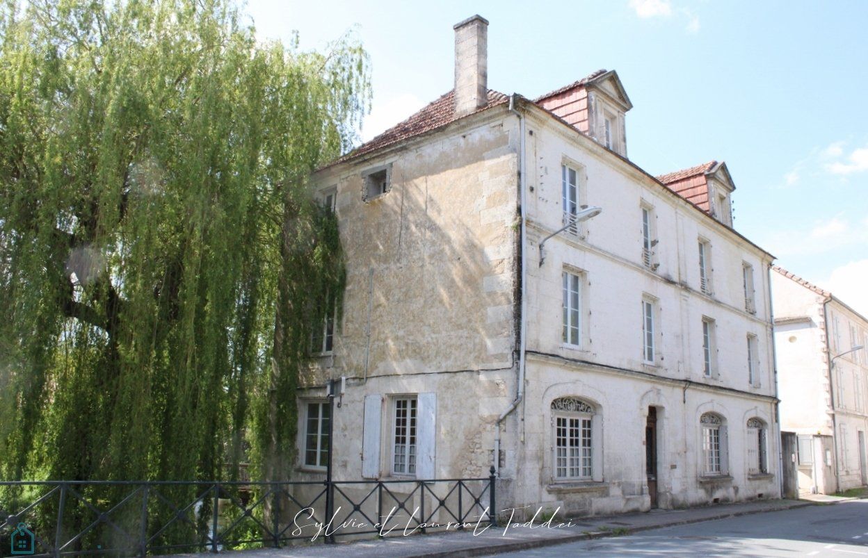 Haus in Charentes, Frankreich - Foto 1