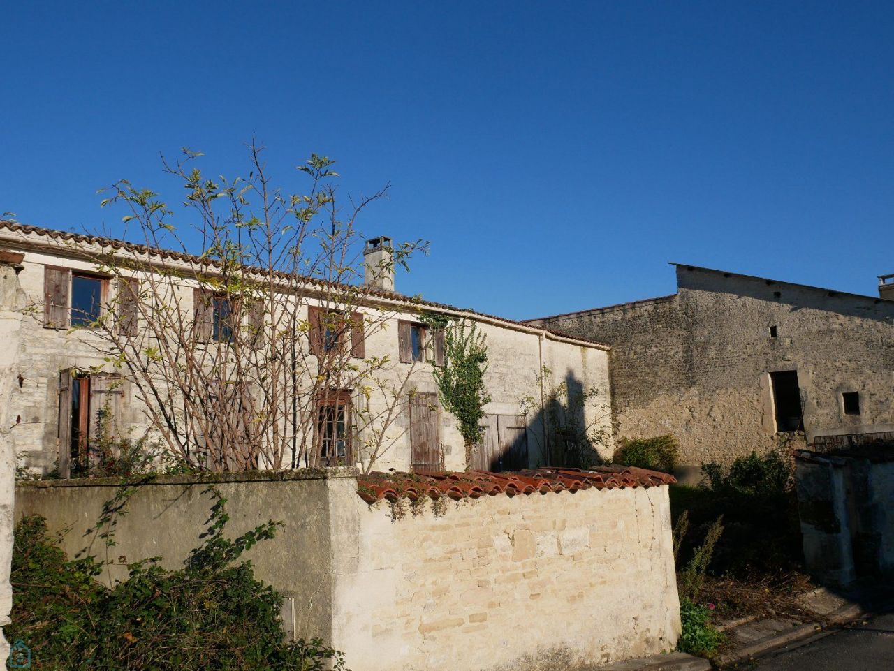 Maison en Charente-Maritime, France - image 1