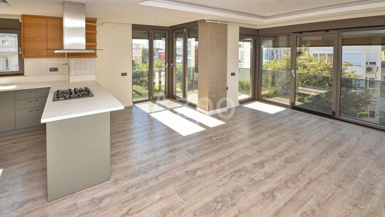 Penthouse in Antalya, Turkey, 185 sq.m - picture 1