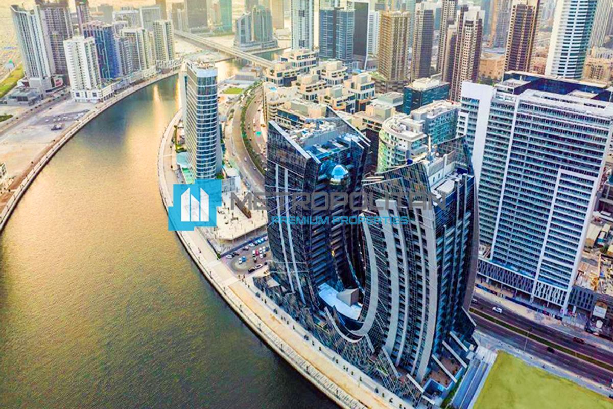 Tienda en Dubái, EAU, 334 m2 - imagen 1