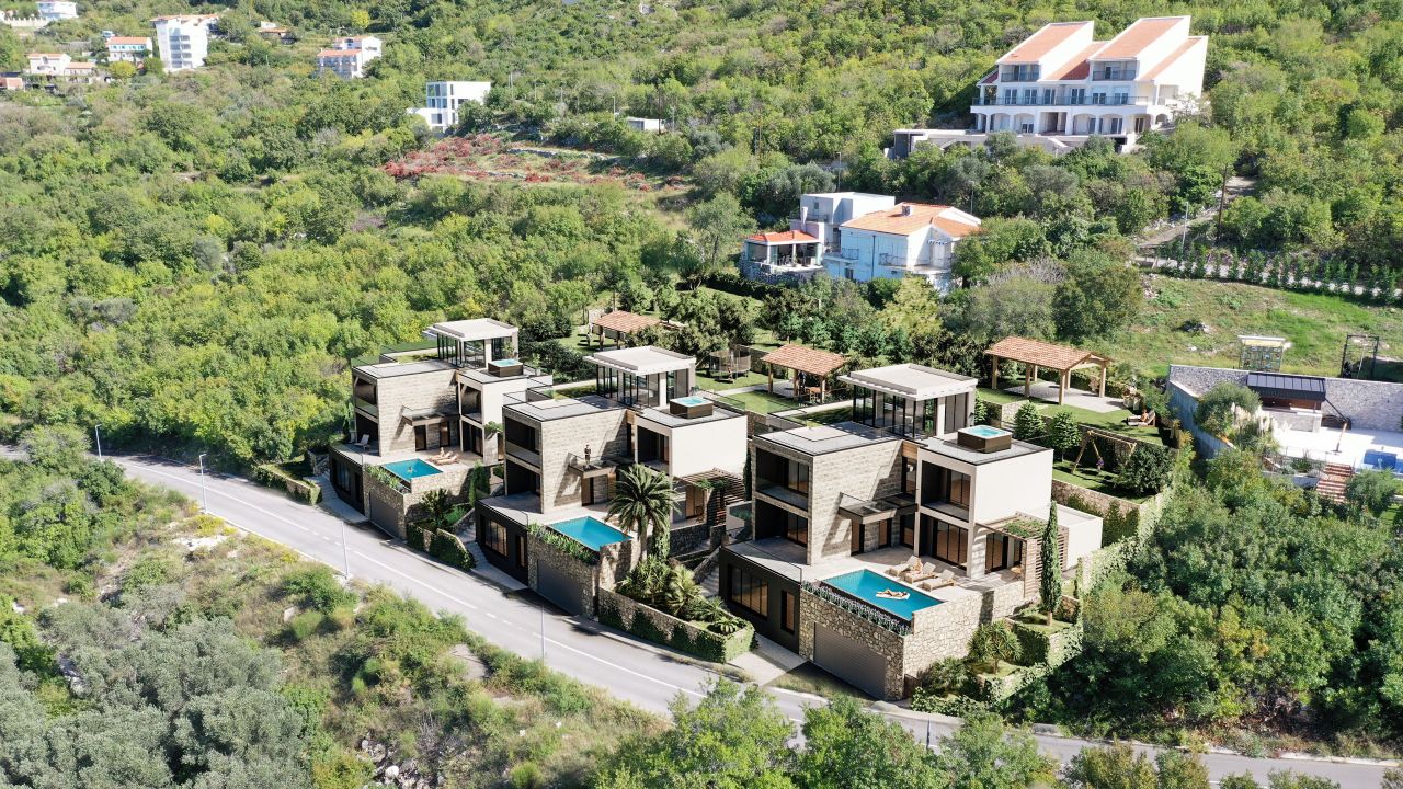Villa in Blizikuce, Montenegro, 600 sq.m - picture 1