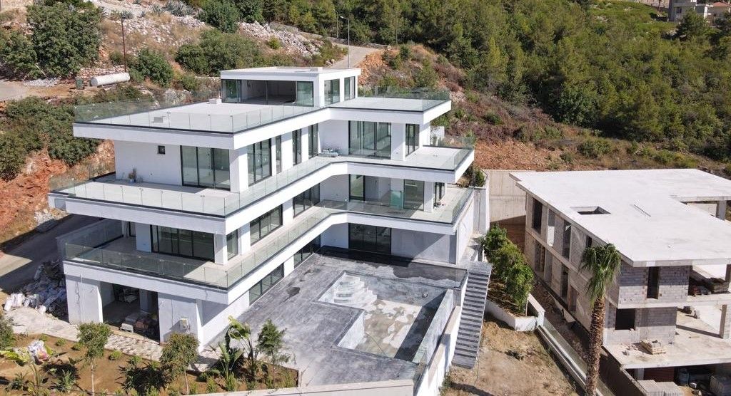 Villa in Alanya, Türkei, 680 m2 - Foto 1