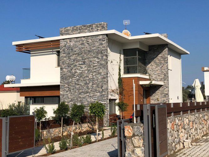 Villa in Kyrenia, Cyprus, 250 sq.m - picture 1