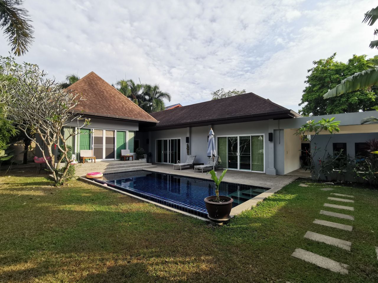 Villa on Phuket Island, Thailand, 308 sq.m - picture 1