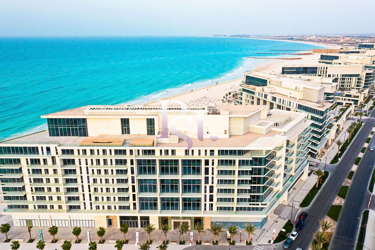 Apartment in Abu Dhabi, UAE, 143 sq.m - picture 1