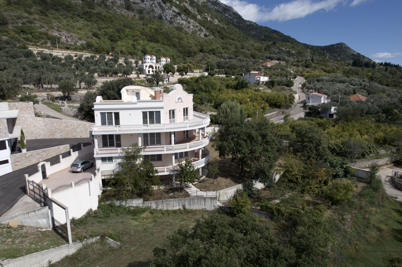 Hotel in Bar, Montenegro, 750 m2 - Foto 1