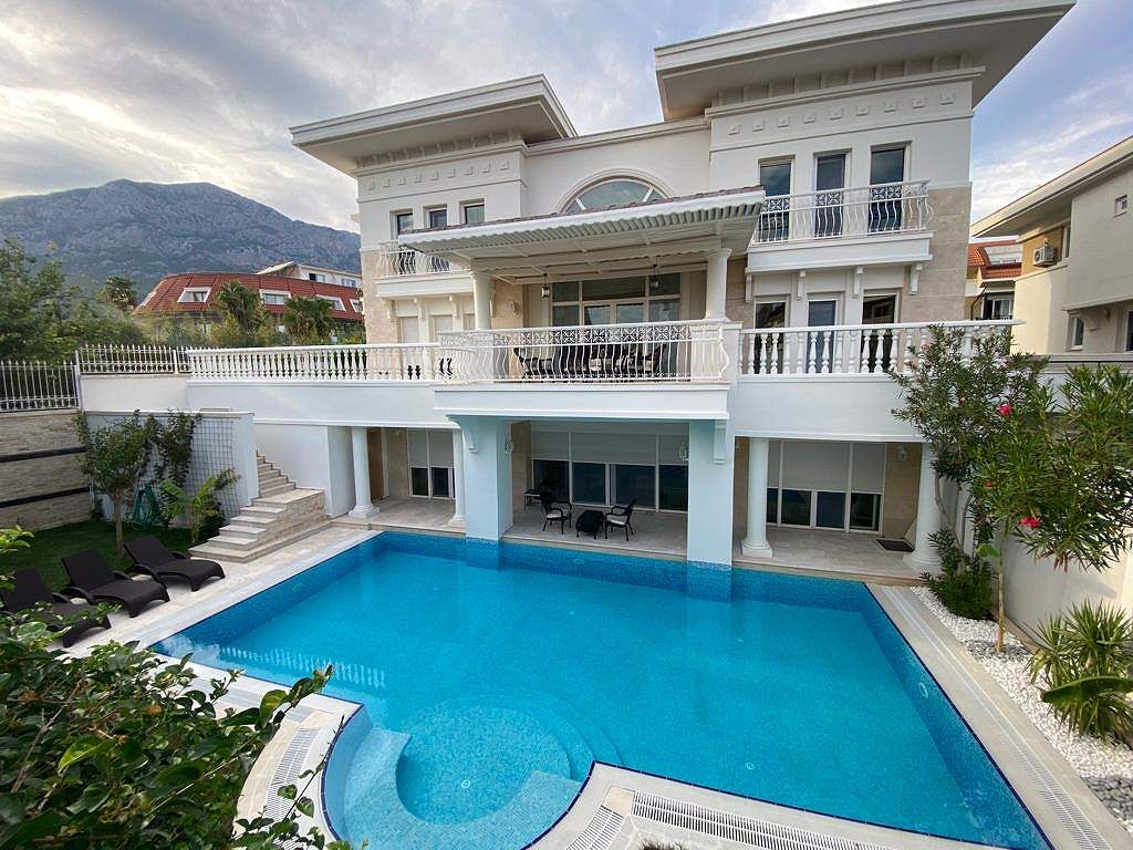 Villa in Kemer, Türkei, 250 m2 - Foto 1
