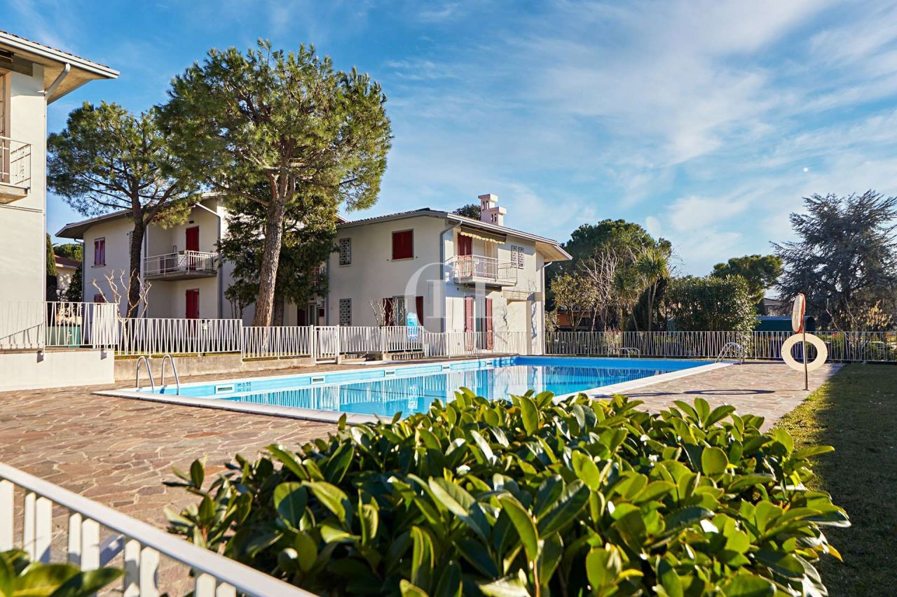 Apartment on Lake Garda, Italy, 65 sq.m - picture 1