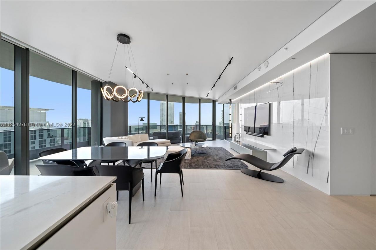 Penthouse à Miami, États-Unis, 190 m2 - image 1