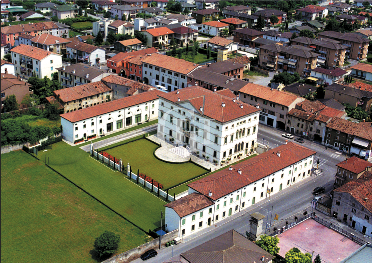 Villa en Verona, Italia, 3 582 m2 - imagen 1