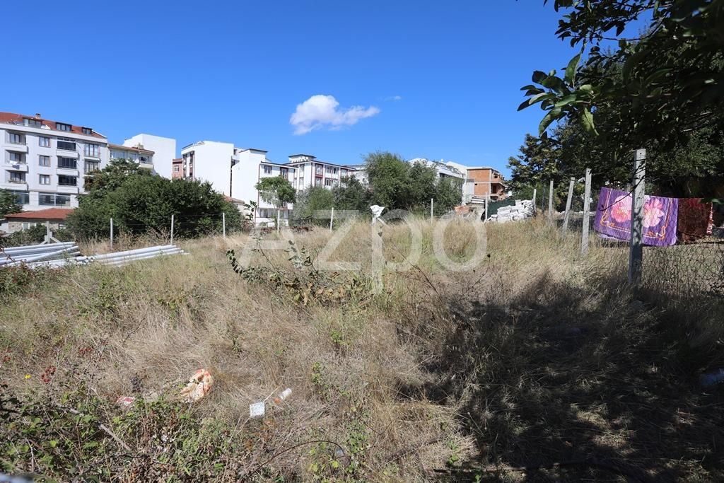 Land in Istanbul, Turkey, 415 sq.m - picture 1
