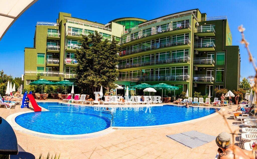 Hotel at Sunny Beach, Bulgaria, 5 300 sq.m - picture 1
