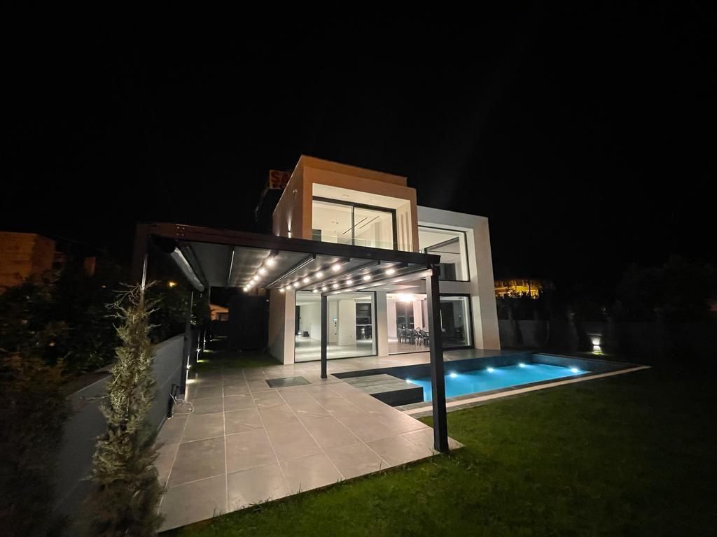 Villa in Antalya, Turkey, 550 sq.m - picture 1