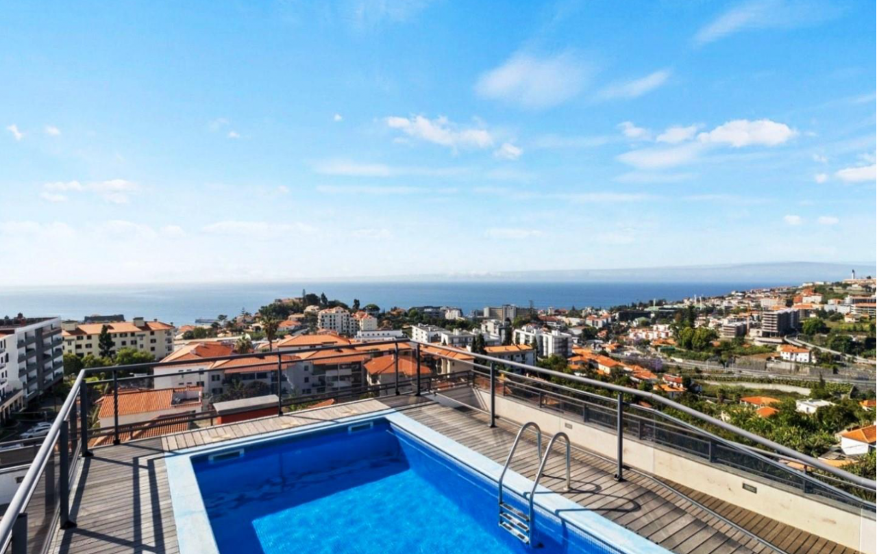 Apartment in Funchal, Portugal, 256 m2 - Foto 1