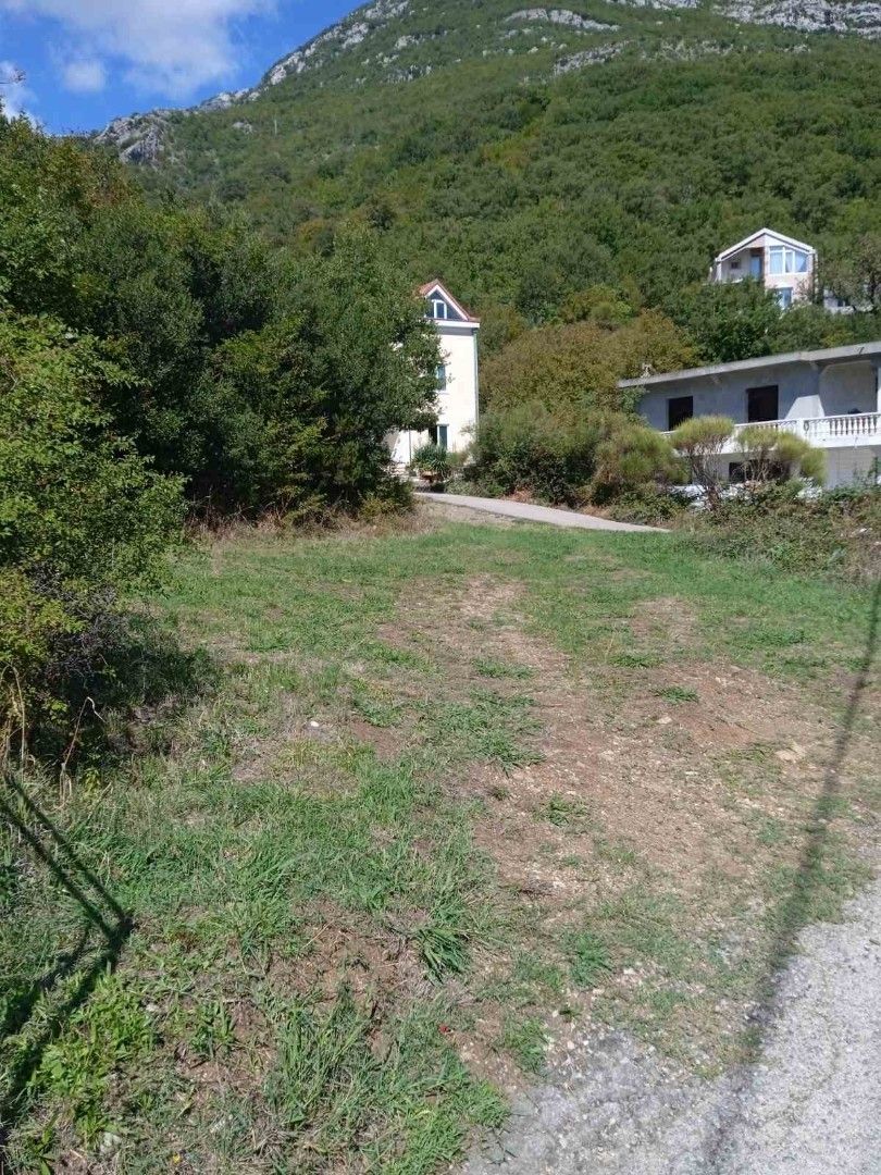 Grundstück in Sutomore, Montenegro, 204 m2 - Foto 1