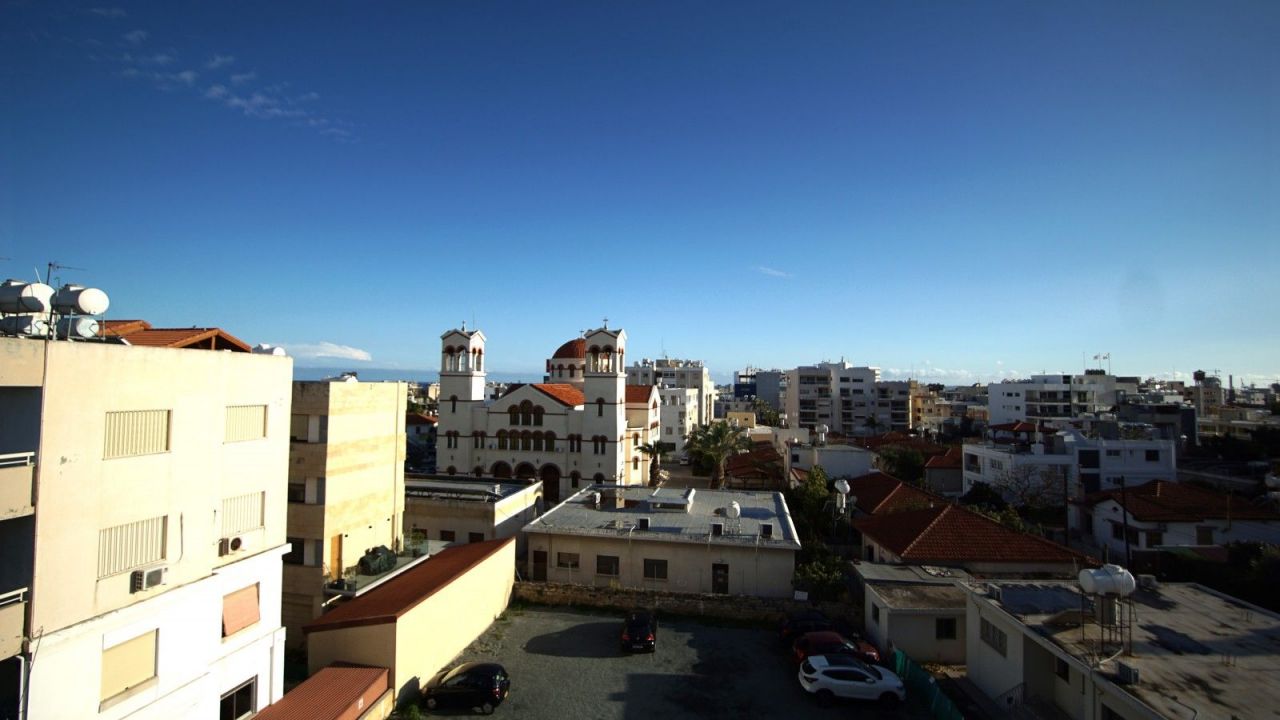 Apartment in Limassol, Cyprus, 140 m² - picture 1
