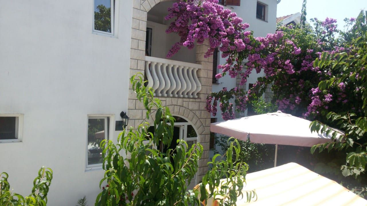 Hotel in Budva, Montenegro, 270 sq.m - picture 1