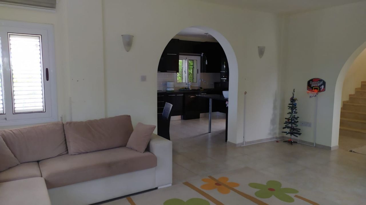 Apartamento en İskele, Chipre, 224 m2 - imagen 1