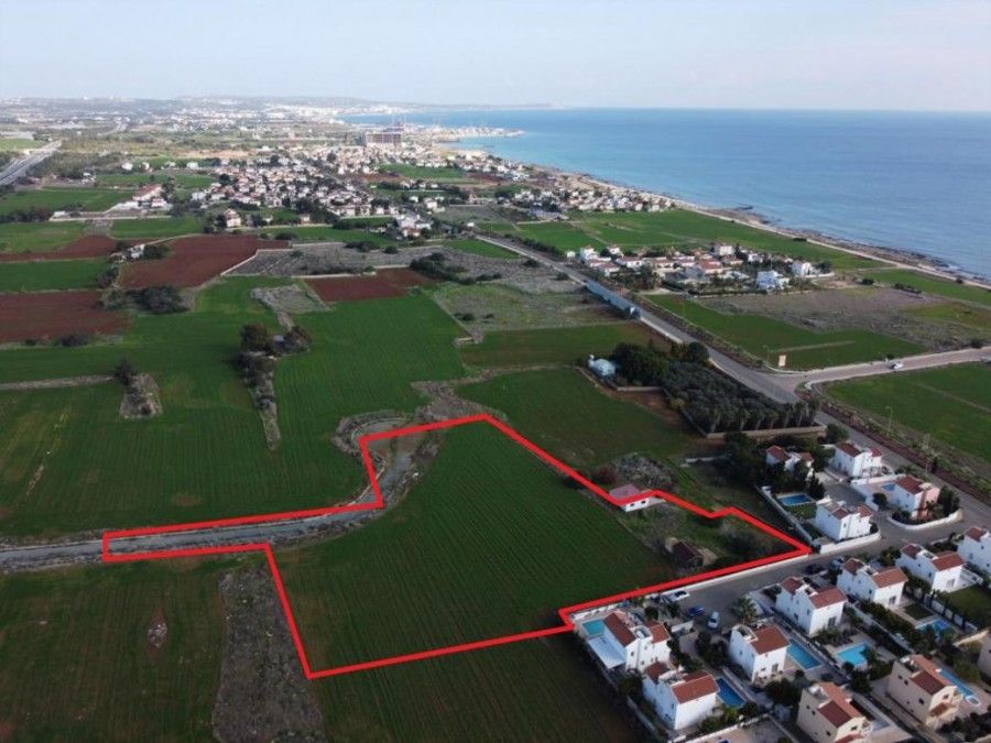 Terrain à Protaras, Chypre, 6 766 m2 - image 1