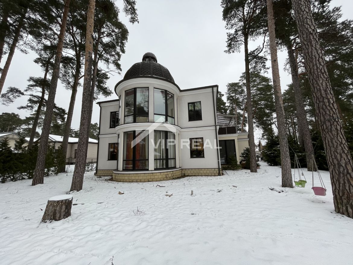 House in Jurmala, Latvia, 500 sq.m - picture 1