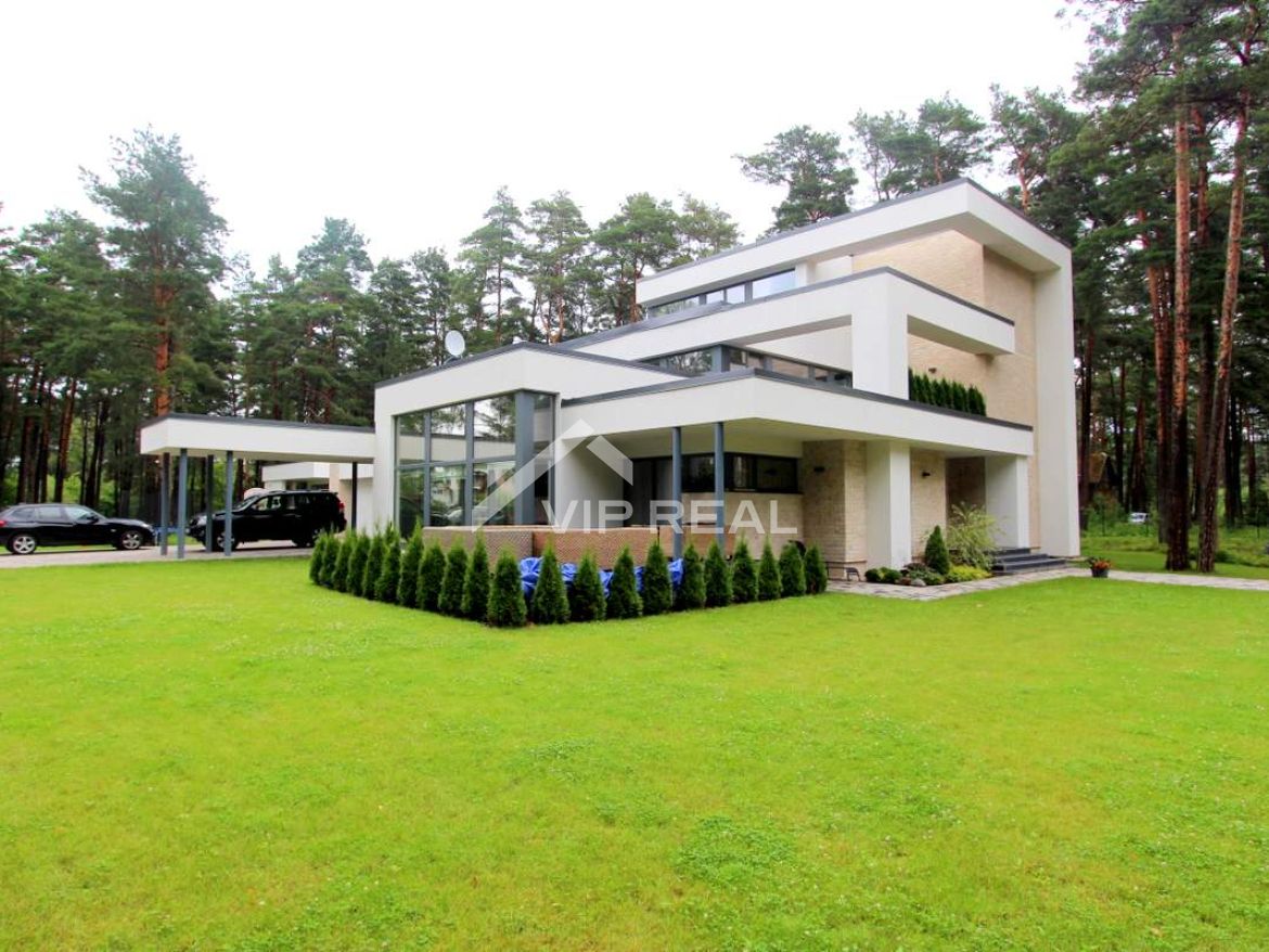 House in Jurmala, Latvia, 750 sq.m - picture 1