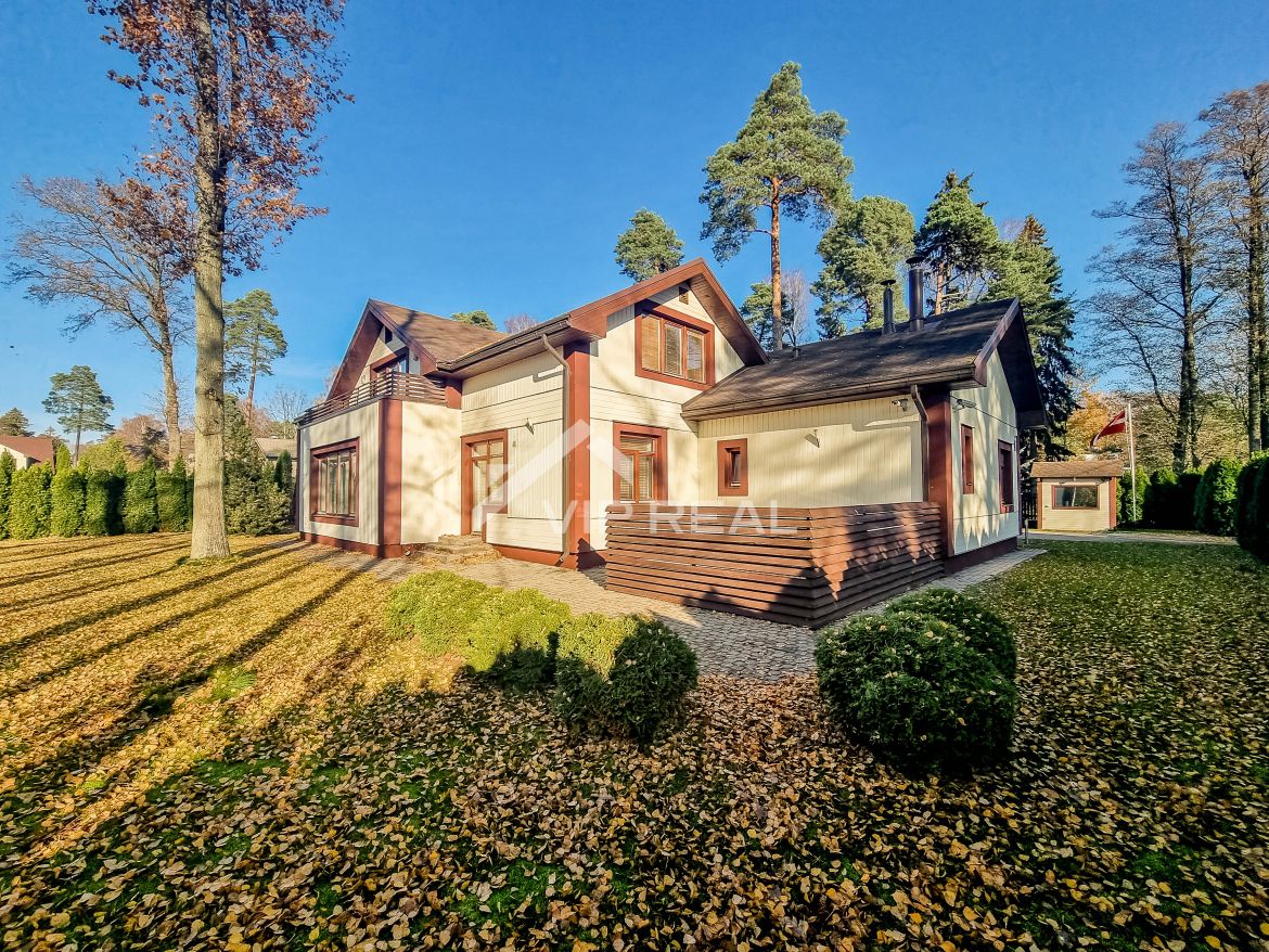 Maison à Jūrmala, Lettonie, 390 m2 - image 1