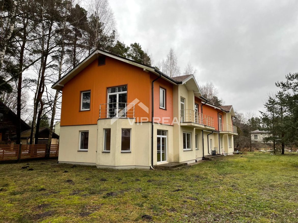 Maison à Jūrmala, Lettonie, 240 m2 - image 1