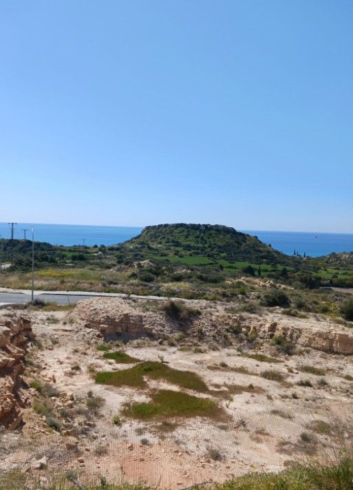 Land in Limassol, Cyprus, 1 013 sq.m - picture 1