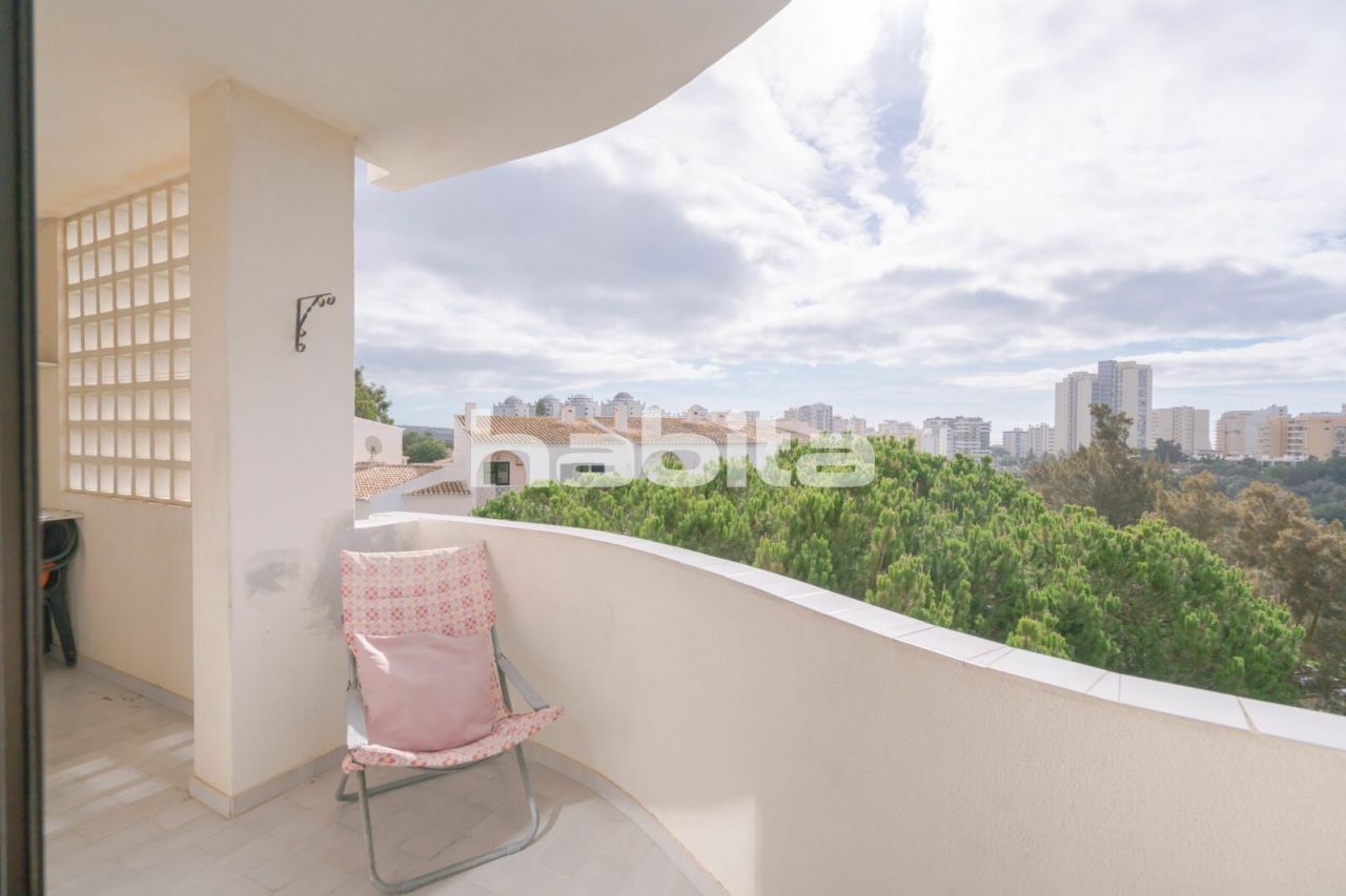 Apartment in Portimao, Portugal, 80.5 sq.m - picture 1