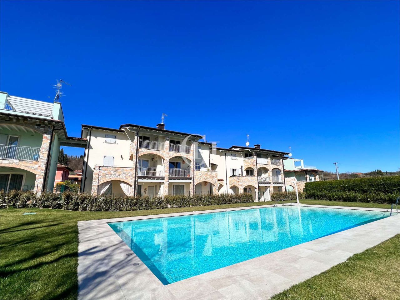 Apartment on Lake Garda, Italy, 80 sq.m - picture 1