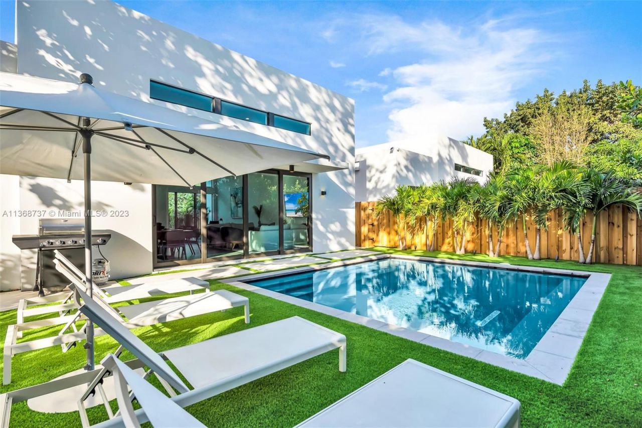 Cottage in Miami, USA, 200 m2 - Foto 1