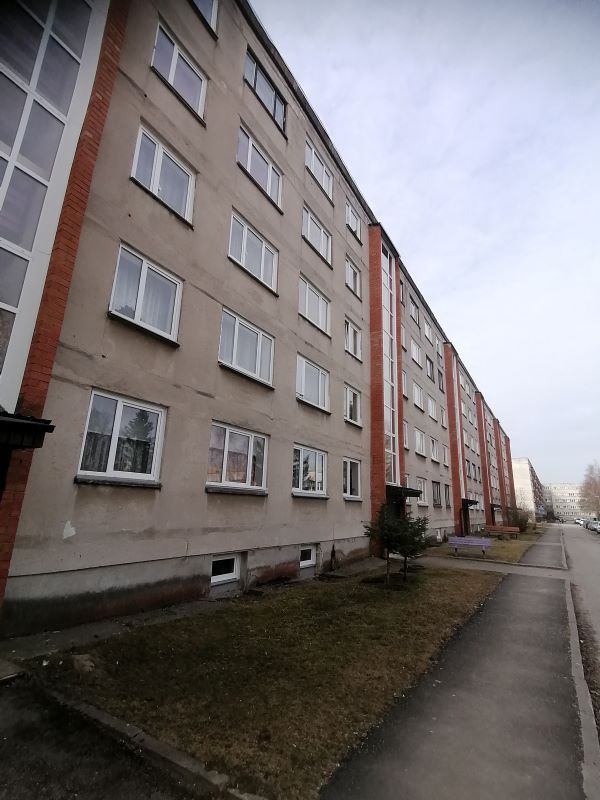 Appartement à Kiviõli, Estonie, 56.3 m2 - image 1