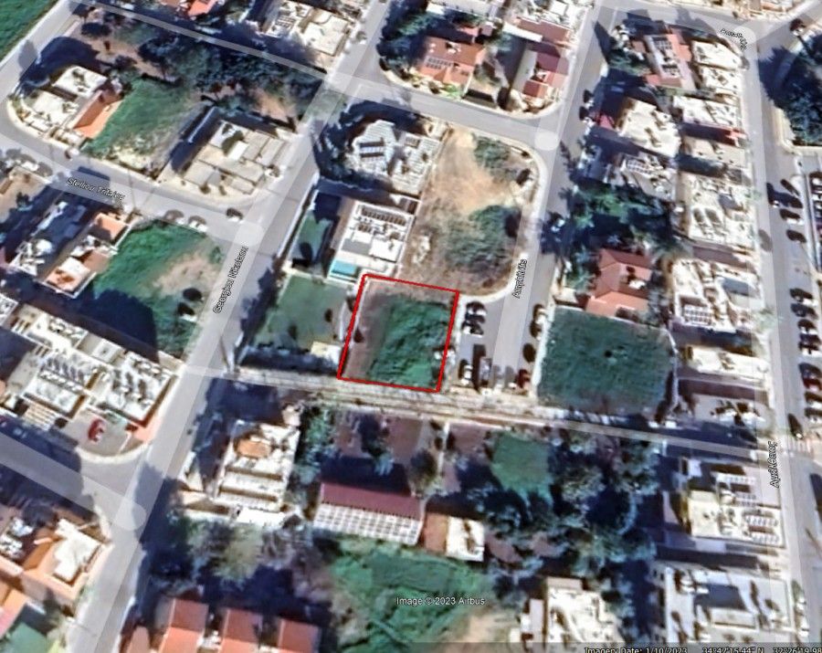 Land in Paphos, Cyprus, 551 sq.m - picture 1