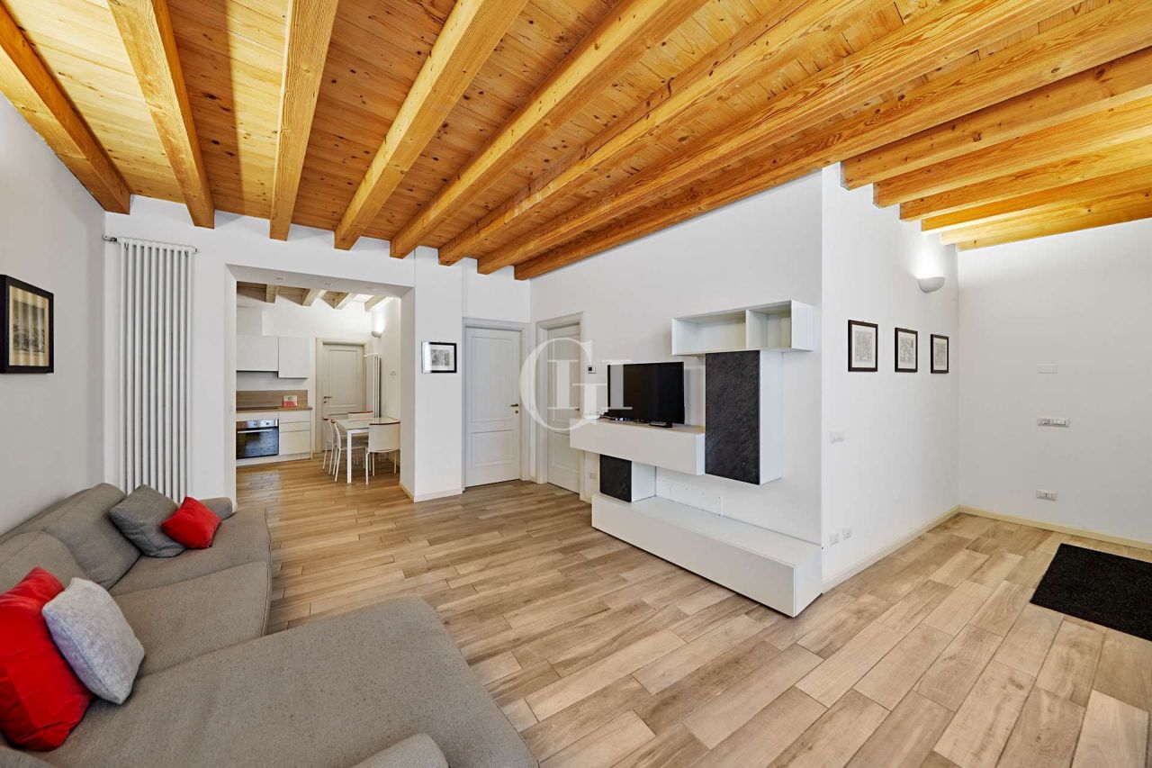 Apartment on Lake Garda, Italy, 72 sq.m - picture 1