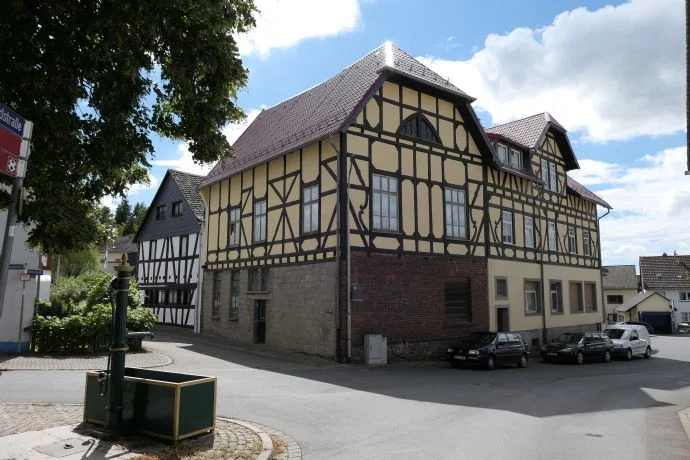 Maison à Francfort-sur-le-Main, Allemagne, 700 m2 - image 1